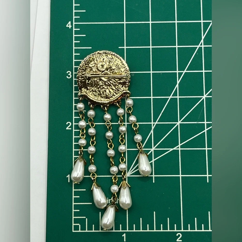Gold Tone and  Pearl Brooch Waterfall Victorian Style Brooch Teardrop